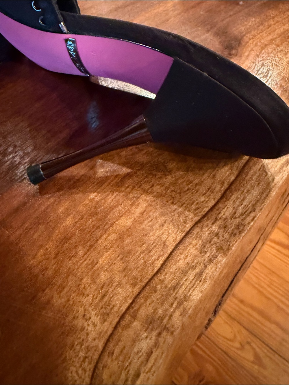Betsey Johnson Black Satin Bow Mules with Pink & Green Floral Insole - Picture 5 of 6